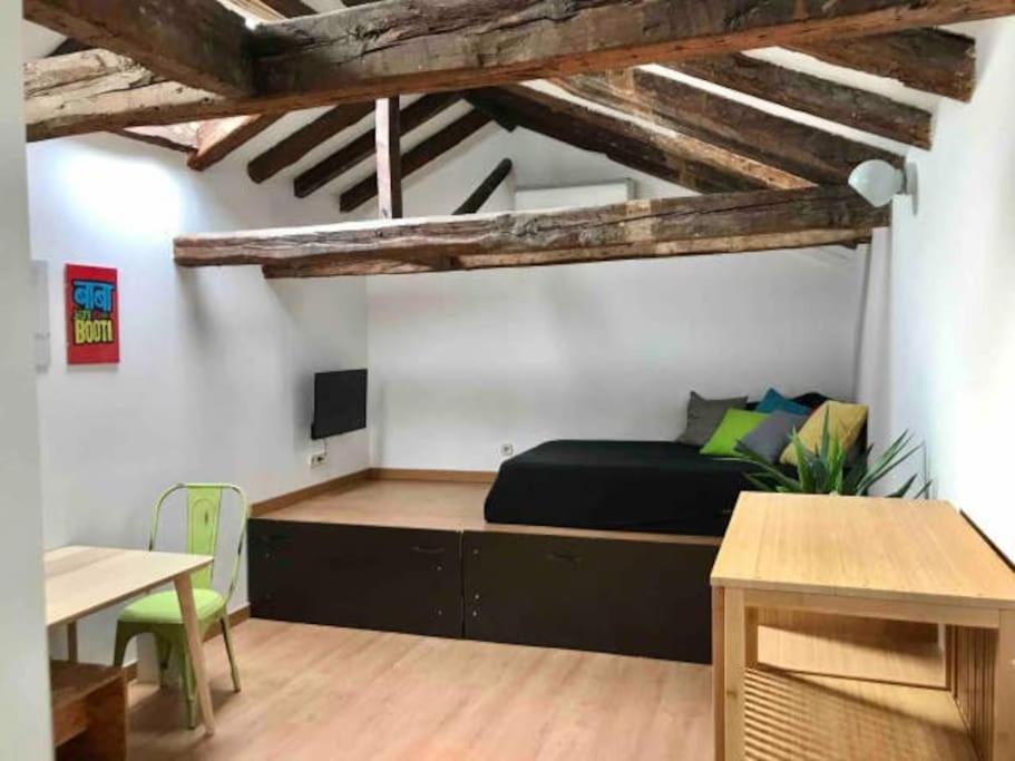 Buhardilla En El Madrid De Los Austrias Apartment Екстериор снимка