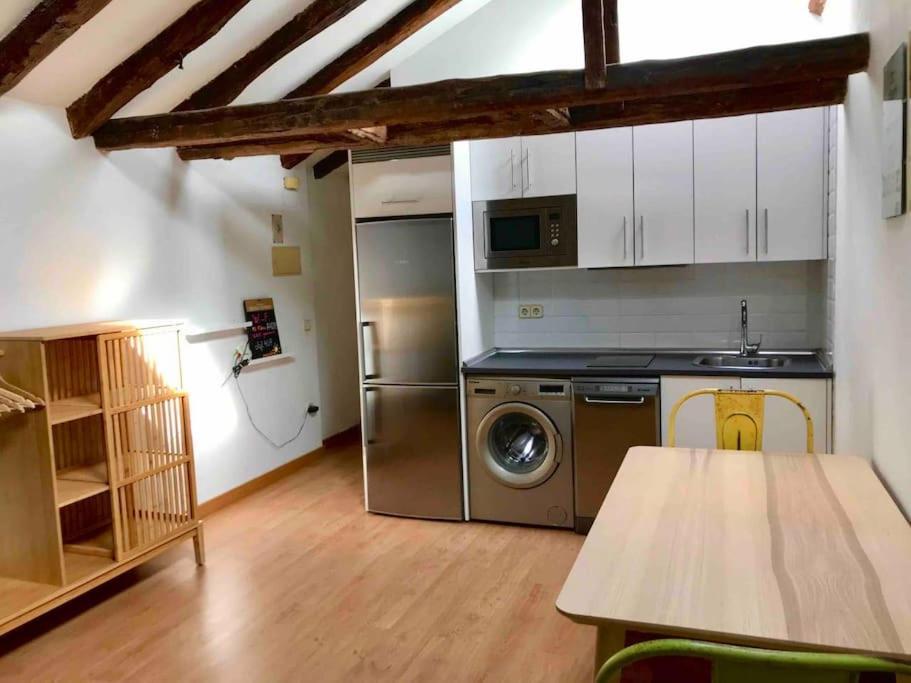 Buhardilla En El Madrid De Los Austrias Apartment Екстериор снимка
