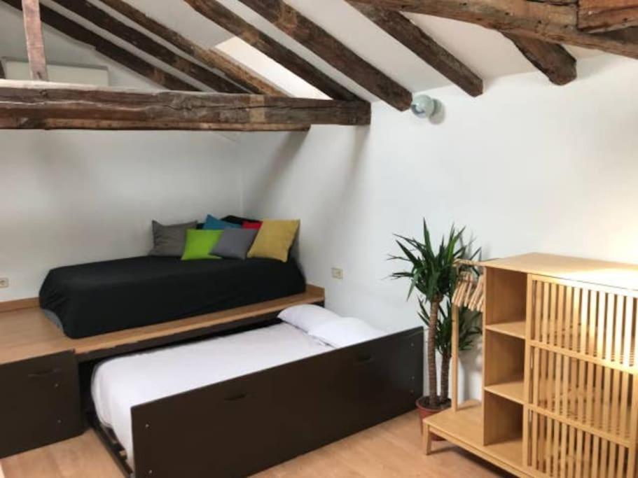 Buhardilla En El Madrid De Los Austrias Apartment Екстериор снимка