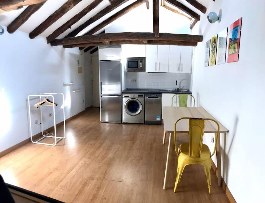 Buhardilla En El Madrid De Los Austrias Apartment Екстериор снимка